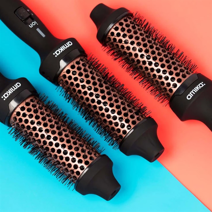 amika Blowout Babe Thermal Brush Black