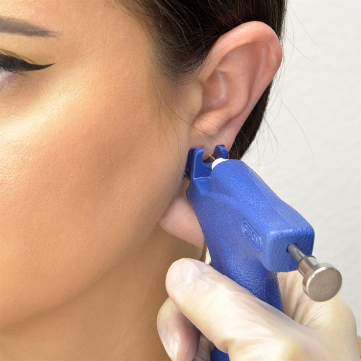 Caflon ear piercing course